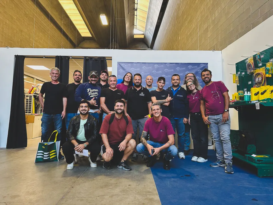 Foto di gruppo dei corsisti e del team HVAC Academy Italia